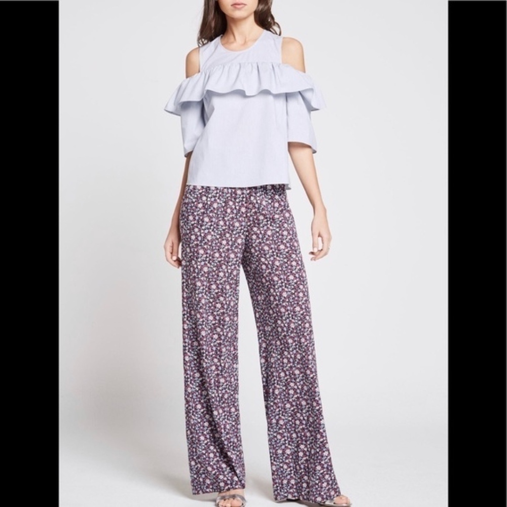 BCBGeneration Ruffles Striped Cold Shoulder Top - Picture 6 of 7
